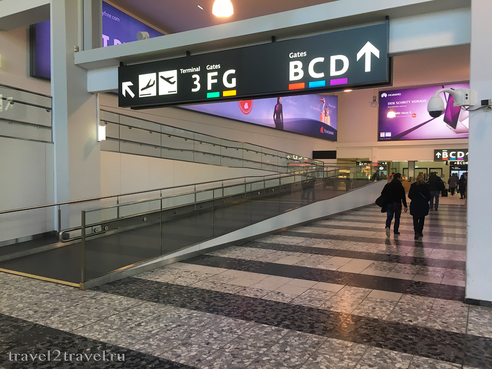 Путь к бизнес-залу Air Lounge в аэропорту Вены (VIE)