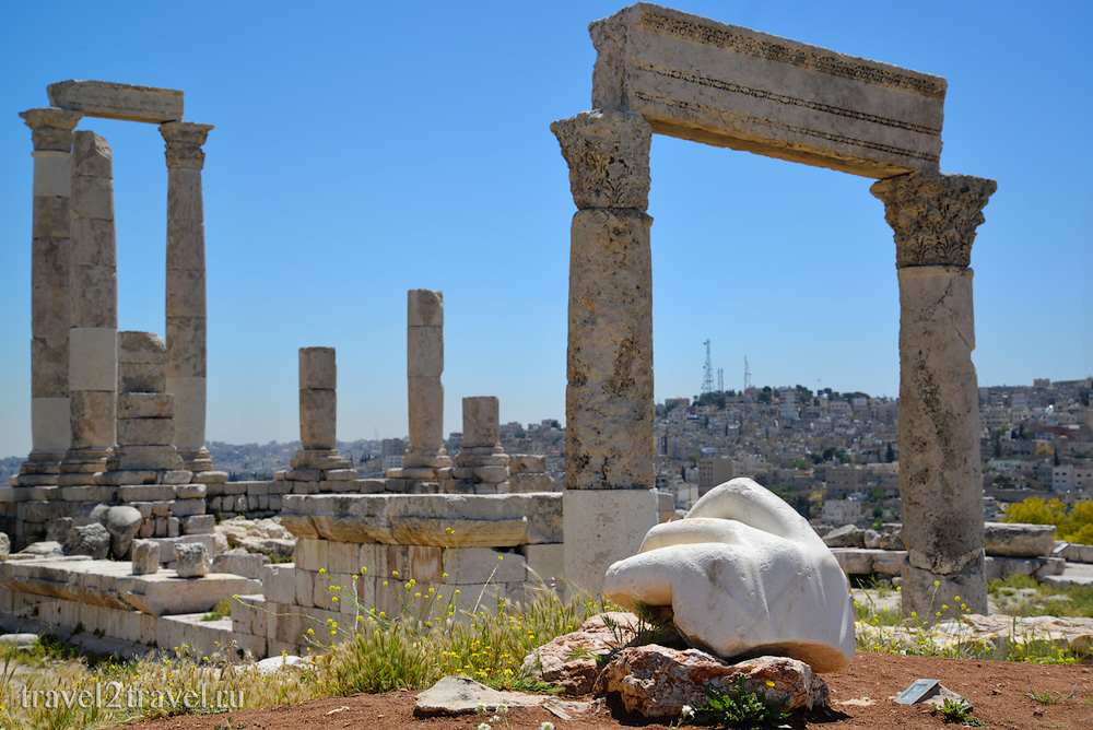 рука Геркулеса храм Геркулеса (Hercules Temple) цитадель Аммана Jebel-el-Qalaa