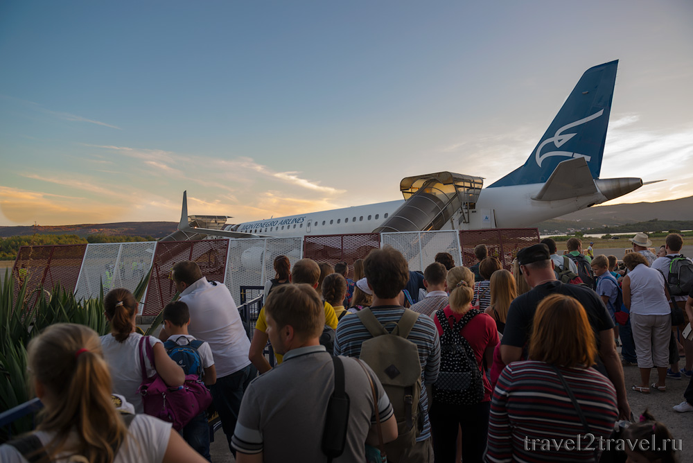 посадка на рейс YM-612 Тиват-Москва Montenegro Airlines отзыв