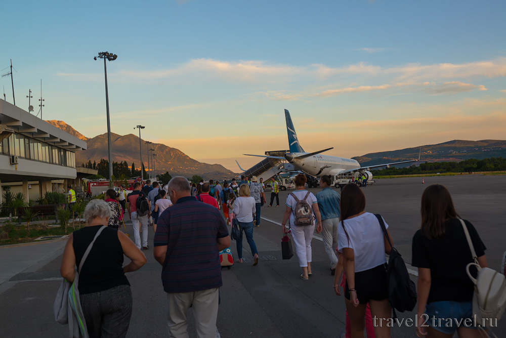 посадка на рейс YM-612 Тиват-Москва Montenegro Airlines отзыв