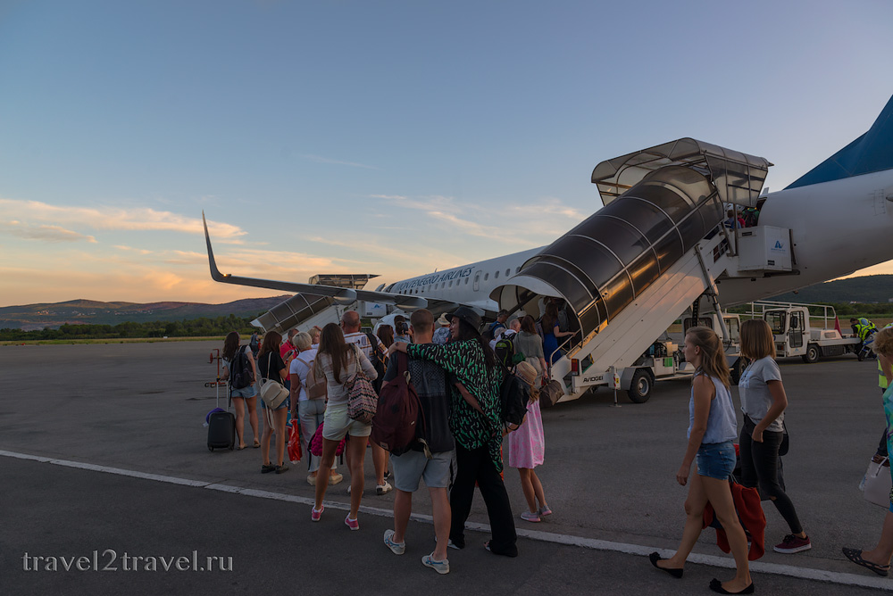 аэропорт Тивата посадка на рейс YM-612 Тиват-Москва Montenegro Airlines отзыв